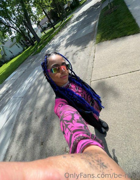Nacktes geleaktes OnlyFans-Foto von Berave