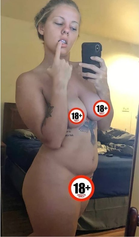 Nacktes geleaktes OnlyFans-Foto von Jessica Belle