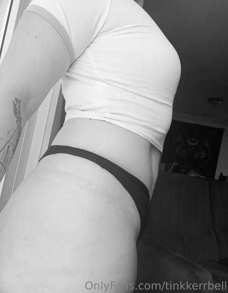 Nacktes geleaktes OnlyFans-Foto von Priestessfairyx