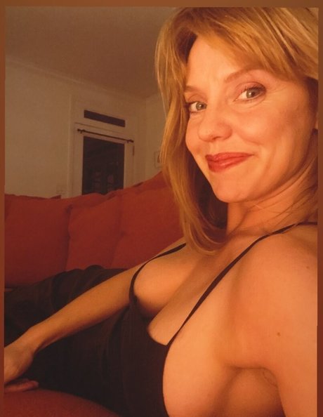 Nacktes geleaktes OnlyFans-Foto von Kelli Garner