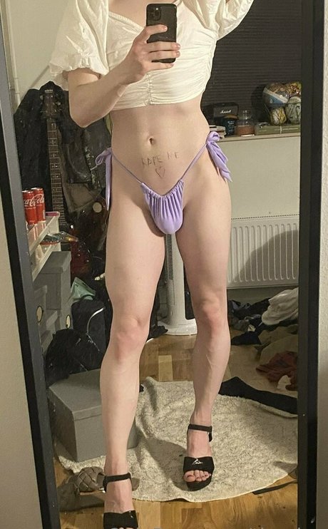 Nacktes geleaktes OnlyFans-Foto von Thaelyn