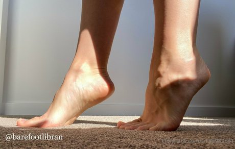 Barefootlibran