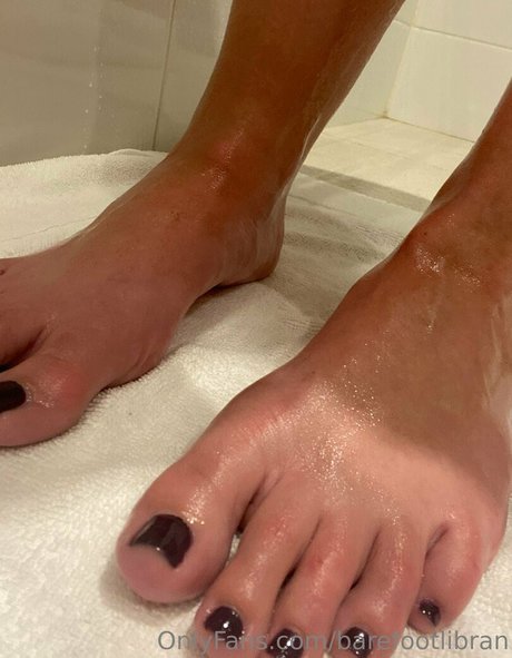 Barefootlibran
