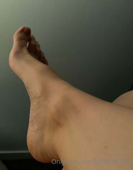 Barefootlibran