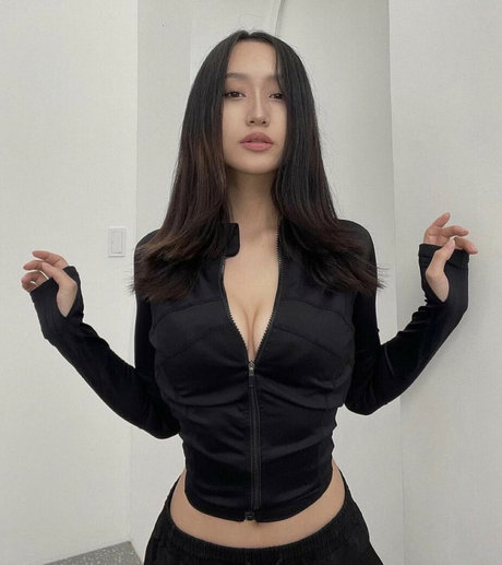 Nacktes geleaktes OnlyFans-Foto von Meowdilyara