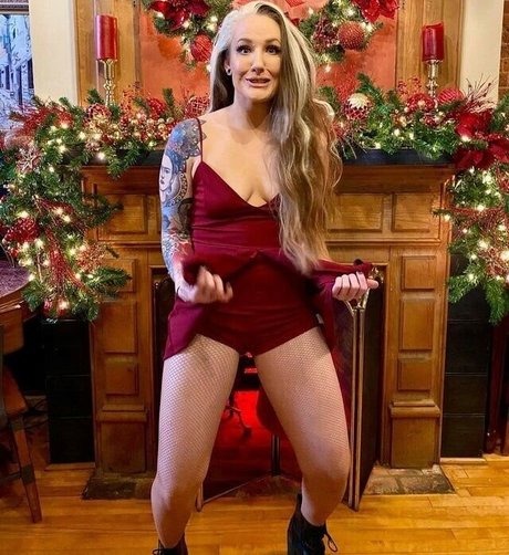 Nacktes geleaktes OnlyFans-Foto von Sienna Day