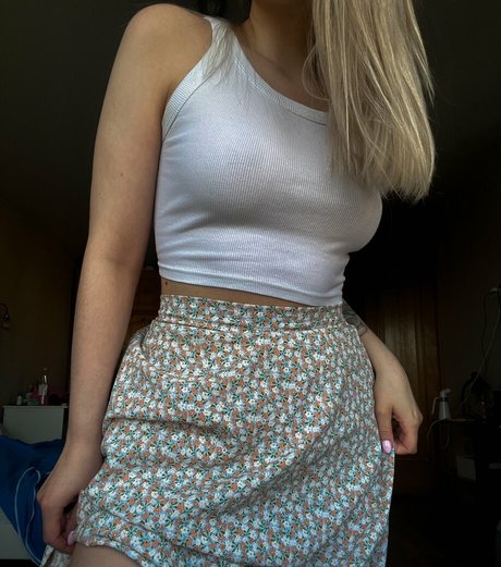 Nacktes geleaktes OnlyFans-Foto von Natalblya