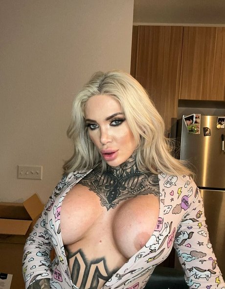 Christina Savoyy