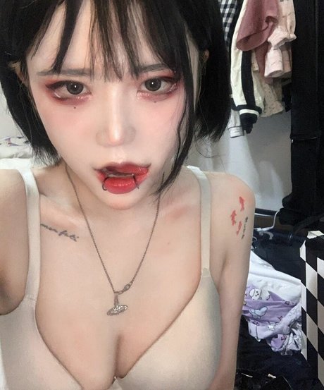 Nacktes geleaktes OnlyFans-Foto von Fishzombie