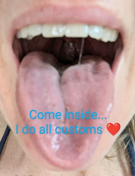 Annafeetcrushvore
