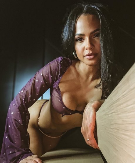 Nacktes geleaktes OnlyFans-Foto von Christina Milian