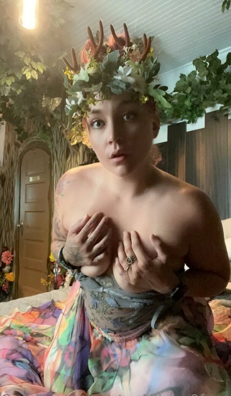 Nacktes geleaktes OnlyFans-Foto von Star42lena0free