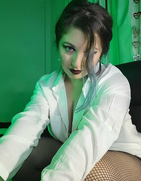 Nacktes geleaktes OnlyFans-Foto von Melodytvv