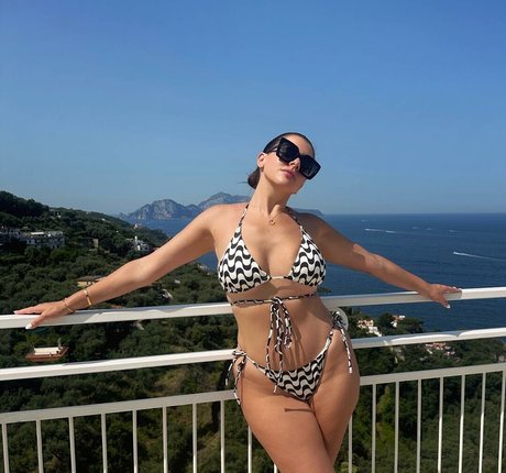 Imogen Thomas