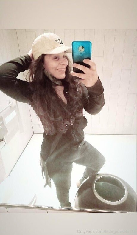 Nacktes geleaktes OnlyFans-Foto von Littlepockets210