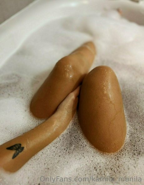Nacktes geleaktes OnlyFans-Foto von Kamilamanila
