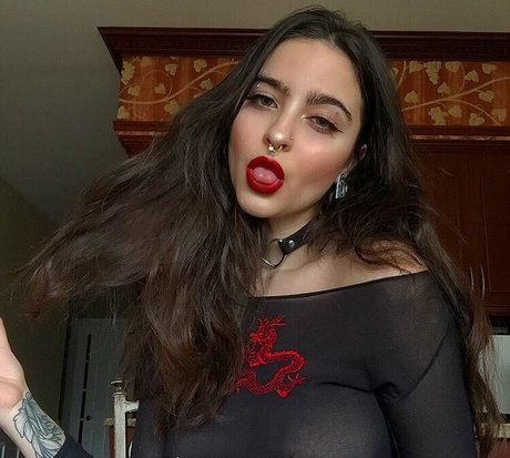 Artbitch666