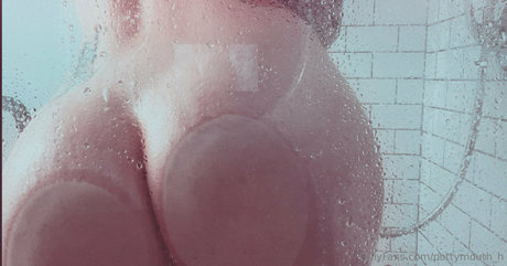 Nacktes geleaktes OnlyFans-Foto von Pottymouthh