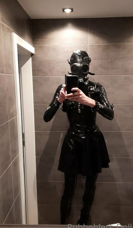 Rubbobject_doll
