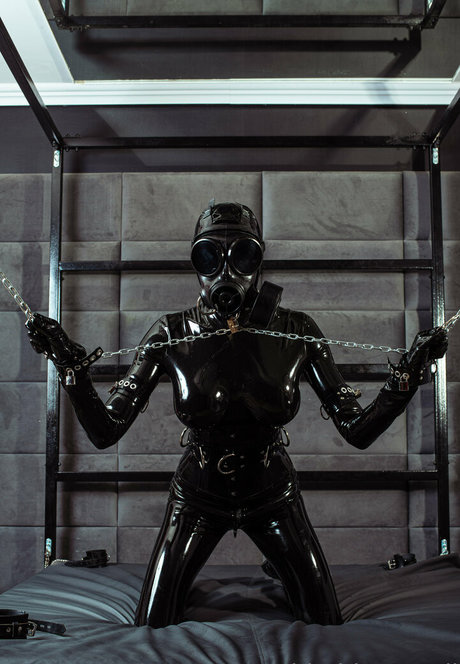 Rubbobject_doll