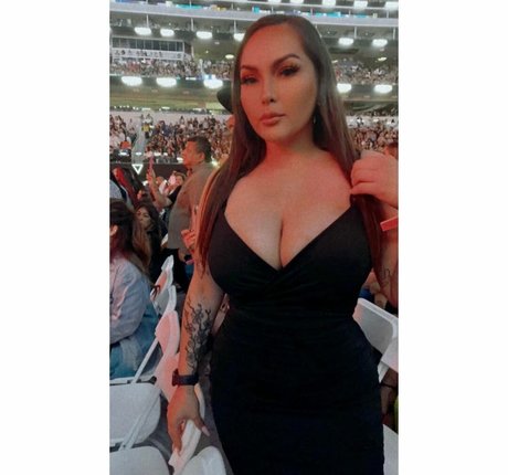 Nacktes geleaktes OnlyFans-Foto von Deniseanddemi