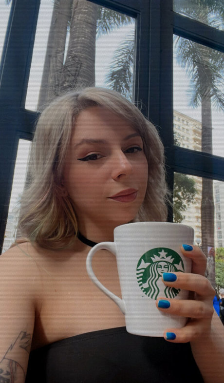 Nacktes geleaktes OnlyFans-Foto von Ammyzitta