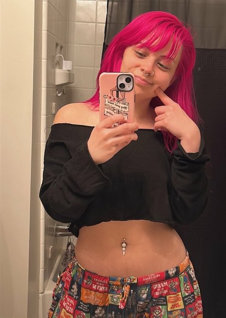 Nacktes geleaktes OnlyFans-Foto von Bloob3rry