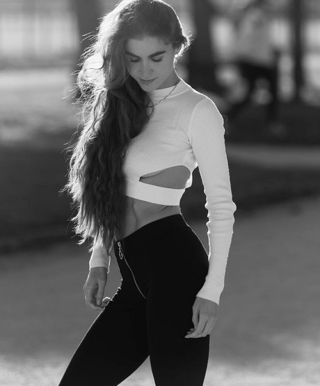 Nacktes geleaktes OnlyFans-Foto von Effy Jones