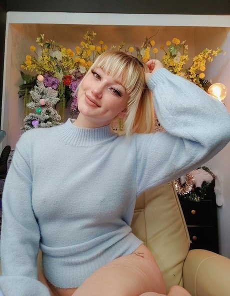 Nacktes geleaktes OnlyFans-Foto von Meltymochi