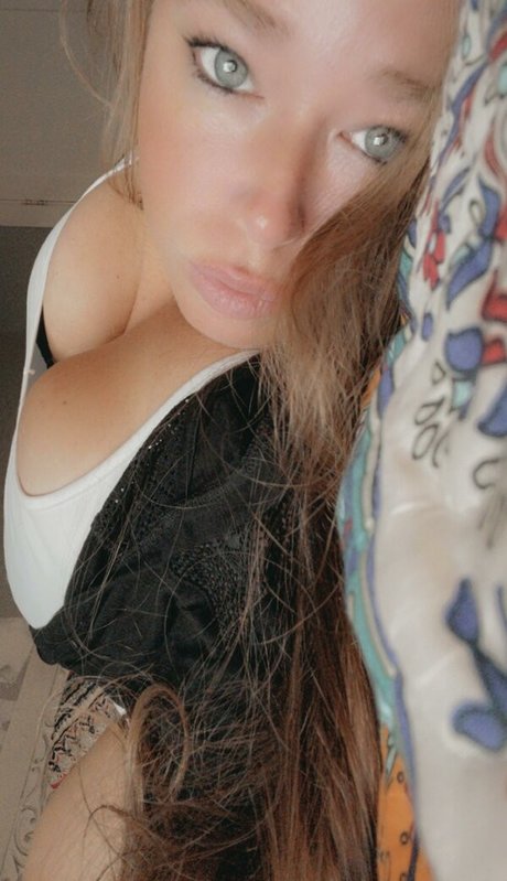Ivy Mia