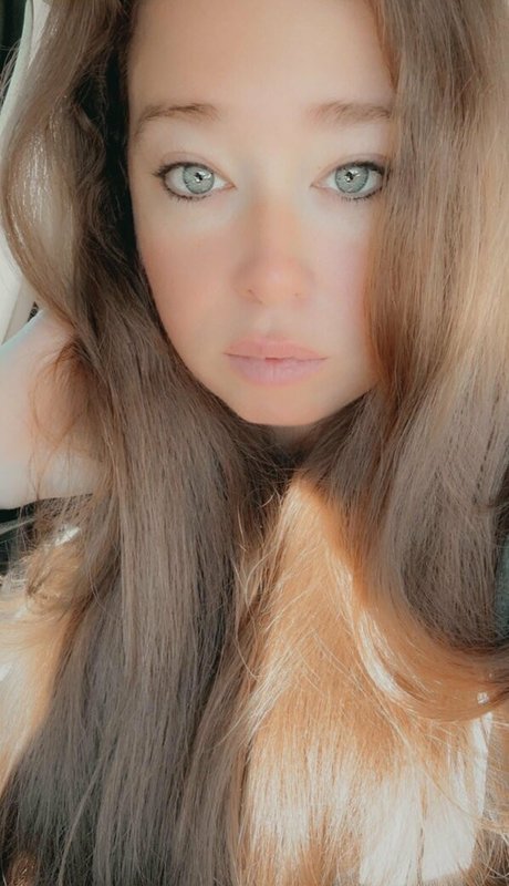 Nacktes geleaktes OnlyFans-Foto von Ivy Mia