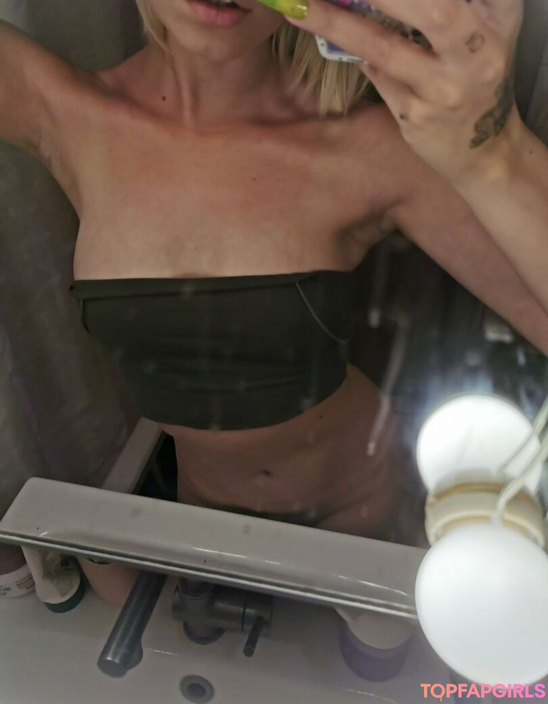 Nacktes geleaktes OnlyFans-Foto von Funsnail #1490