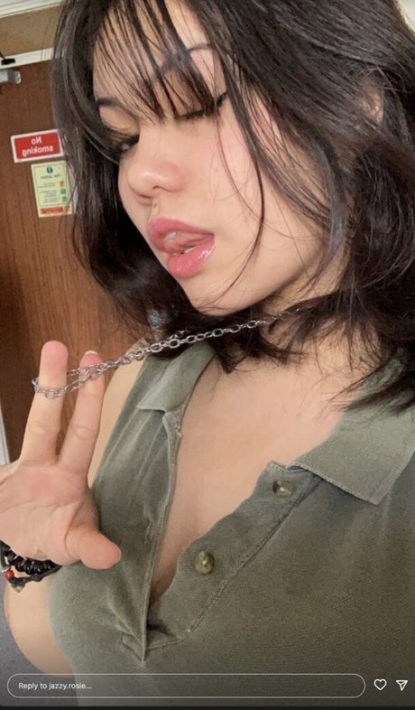 Nacktes geleaktes OnlyFans-Foto von Jazzy Rosie