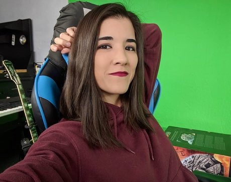 Nacktes geleaktes OnlyFans-Foto von Annemunition