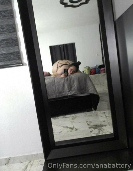 Nacktes geleaktes OnlyFans-Foto von Anabattory