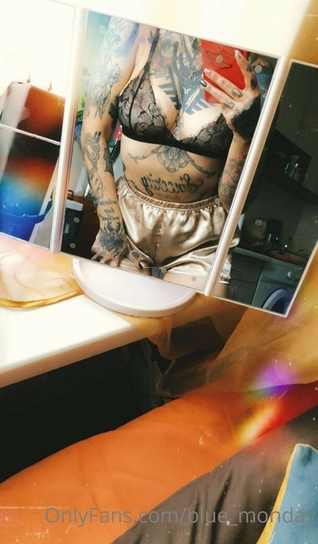 Nacktes geleaktes OnlyFans-Foto von Bluemonday