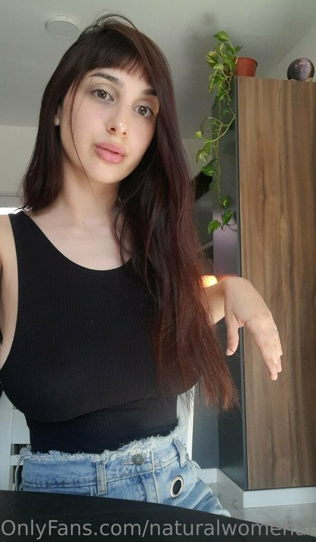 Nacktes geleaktes OnlyFans-Foto von Naturalwomenana