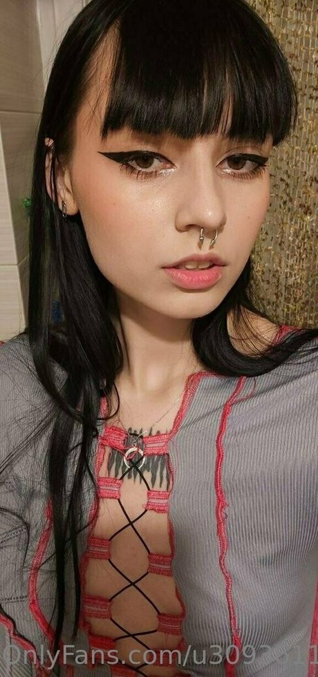 Nacktes geleaktes OnlyFans-Foto von Naomibright