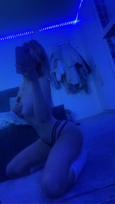 Nacktes geleaktes OnlyFans-Foto von Codiecockerill