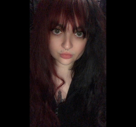 Nacktes geleaktes OnlyFans-Foto von Subliminalhexing