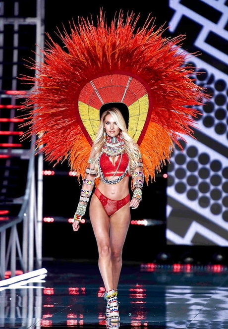 Candice Swanepoel