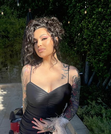 Nacktes geleaktes OnlyFans-Foto von Baileysarian