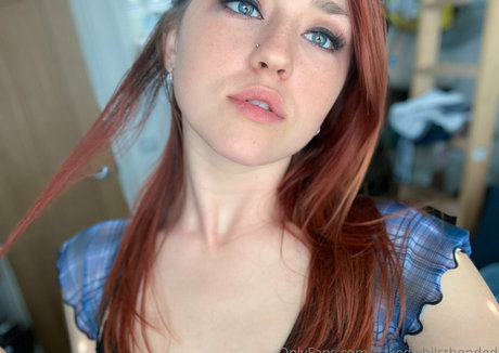 Nacktes geleaktes OnlyFans-Foto von Bakedwhilstbonded