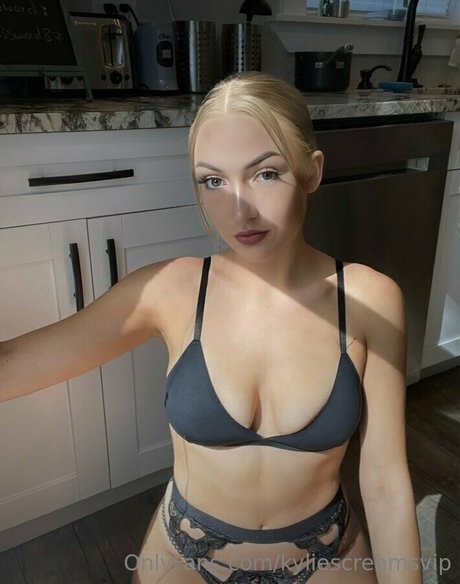 Nacktes geleaktes OnlyFans-Foto von Kyliescreamsvip