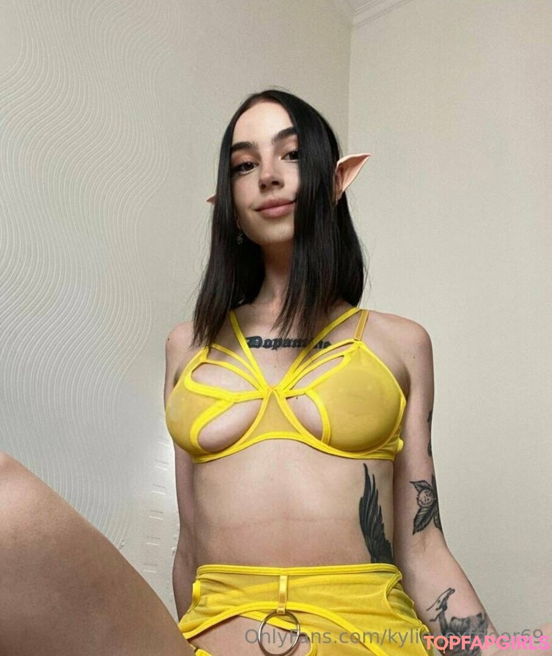 Nacktes geleaktes OnlyFans-Foto von Kylienextdoor69 #1022