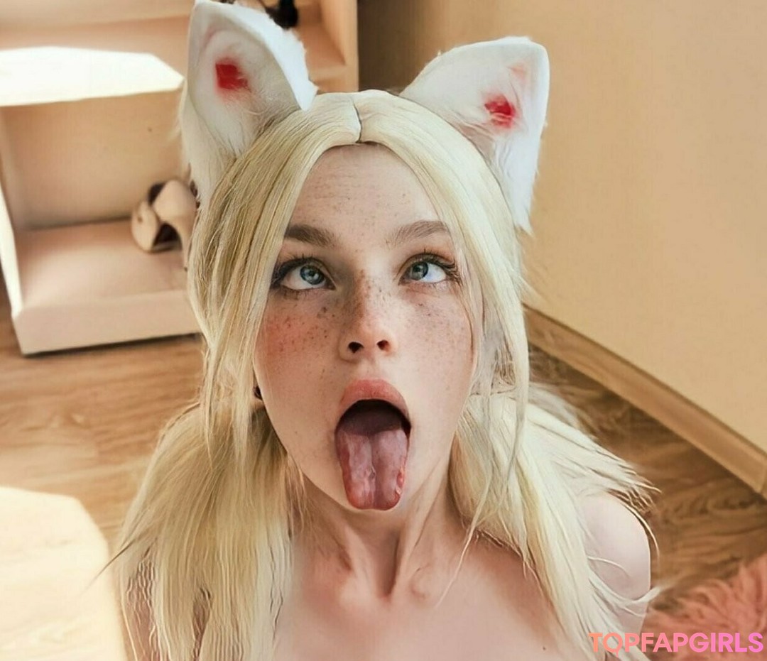 Nacktes geleaktes OnlyFans-Foto von Kylienextdoor69 #1042