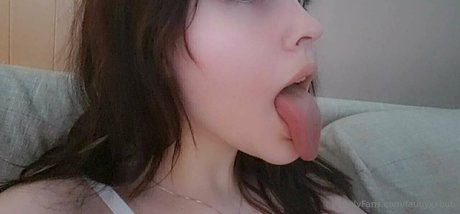 Nacktes geleaktes OnlyFans-Foto von Faunyxxhub