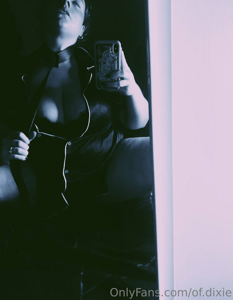 Nacktes geleaktes OnlyFans-Foto von Ofdixie