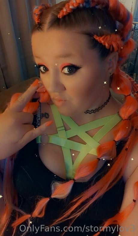 Nacktes geleaktes OnlyFans-Foto von Stormylov3