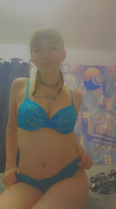Nacktes geleaktes OnlyFans-Foto von Violetmariefree